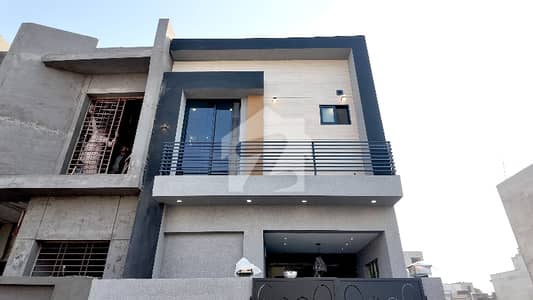 الکبیر ٹاؤن - فیز 2 الکبیر ٹاؤن,رائیونڈ روڈ,لاہور میں 3 کمروں کا 3 مرلہ مکان 1.35 کروڑ میں برائے فروخت۔