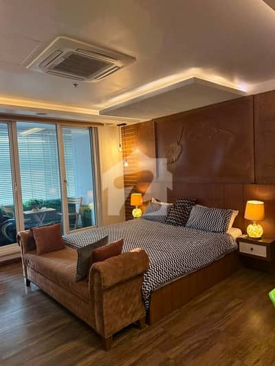 GOLD CREAST APPARMENT LUXURIOUS  1 Bedroom Fully Furnished  LONG TIME SHORT TERM Available Daily. Weekly & Monthly Basis In Gold Crest Mall,DD Block. Dha Phase 04 Lahore