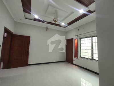10 Marla Brand new ground portion for rent