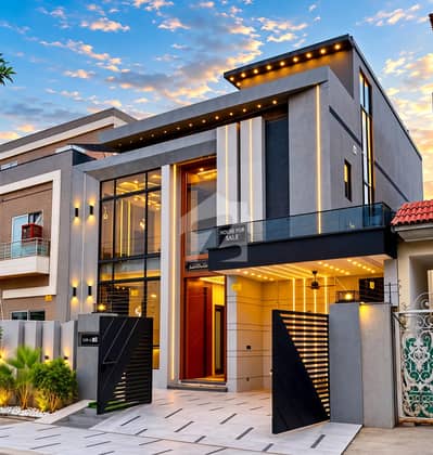 10 Marla Ultra Modern House For Sale
