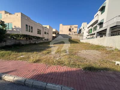 Perfect 1 Kanal Residential Plot In Bahria Town Phase 1 For sale