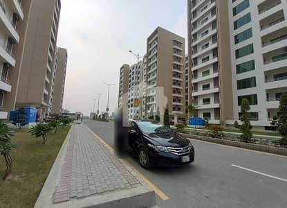 12 Marla Flat In Lahore Is Available For Sale