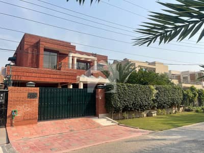 ڈی ایچ اے فیز 1 ڈی ایچ اے ڈیفینس,لاہور میں 5 کمروں کا 1 کنال مکان 6.25 کروڑ میں برائے فروخت۔