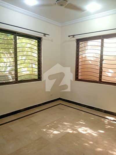 House For Rent In G-13 (4 Marla) House For Rent In G-13 (4 Marla)