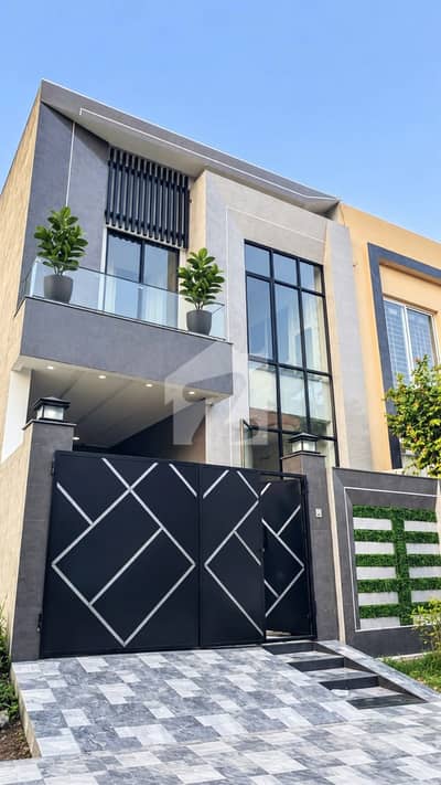 6.25 Marla Beautiful House For Sale In Paragon City
