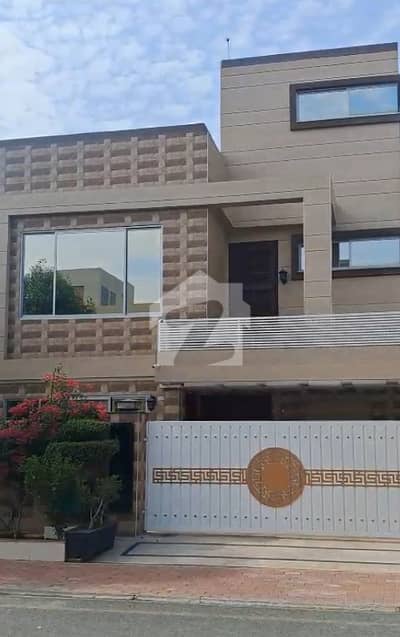 10 Marla Luxury House For Sale In Bahria Town Lahore With Installed Green Meter 10kW Solar System