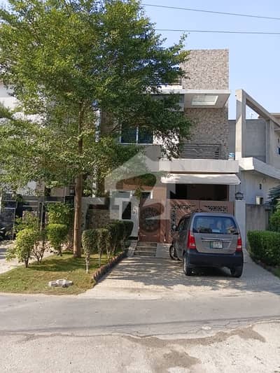 5 Marla House With Gas Available For Rent 5 Marla House With Gas Available For Rent