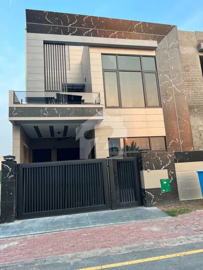 بحریہ ٹاؤن جناح بلاک بحریہ ٹاؤن سیکٹر ای,بحریہ ٹاؤن,لاہور میں 3 کمروں کا 5 مرلہ مکان 85.0 ہزار میں کرایہ پر دستیاب ہے۔ بحریہ ٹاؤن جناح بلاک بحریہ ٹاؤن سیکٹر ای,بحریہ ٹاؤن,لاہور میں 3 کمروں کا 5 مرلہ مکان 85.0 ہزار میں کرایہ پر دستیاب ہے۔