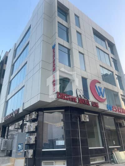 ڈی ایچ اے فیز 8 ڈی ایچ اے ڈیفینس,کراچی میں 5 مرلہ Studio دفتر 1.75 لاکھ میں کرایہ پر دستیاب ہے۔