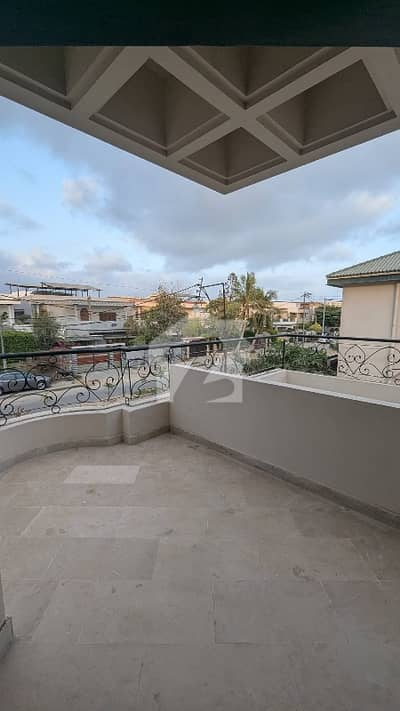 250 YARDS BUNGALOW FOR SALE PHASE 5 CHANCE DEAL