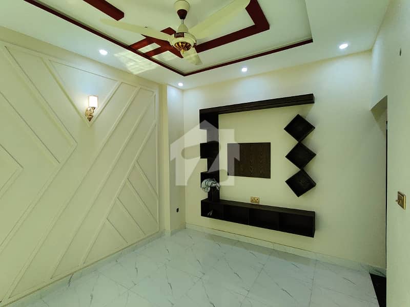2.5 Marla Flat Available For Rent 2.5 Marla Flat Available For Rent