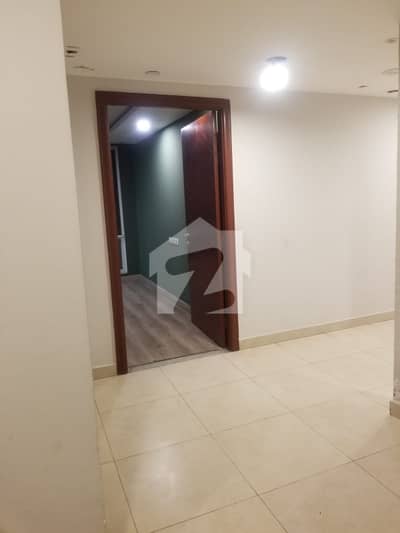 3 Bedroom Apartment for Rent in Gold Crest Mall Separate Powder Room | Unfurnished 3 Bedroom Apartment for Rent in Gold Crest Mall Separate Powder Room | Unfurnished