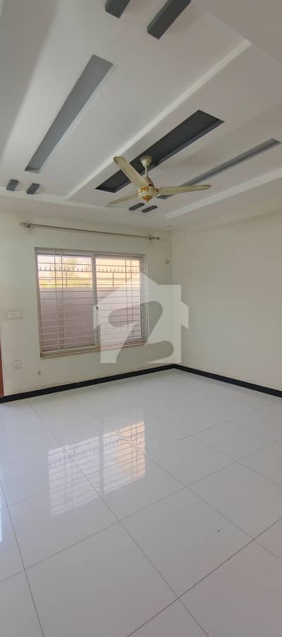 12 Marla Ground Portion For Rent F15