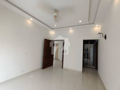 1 Kanal Hot Location Full House Available For Rent In Phase 3 DHA Lahore