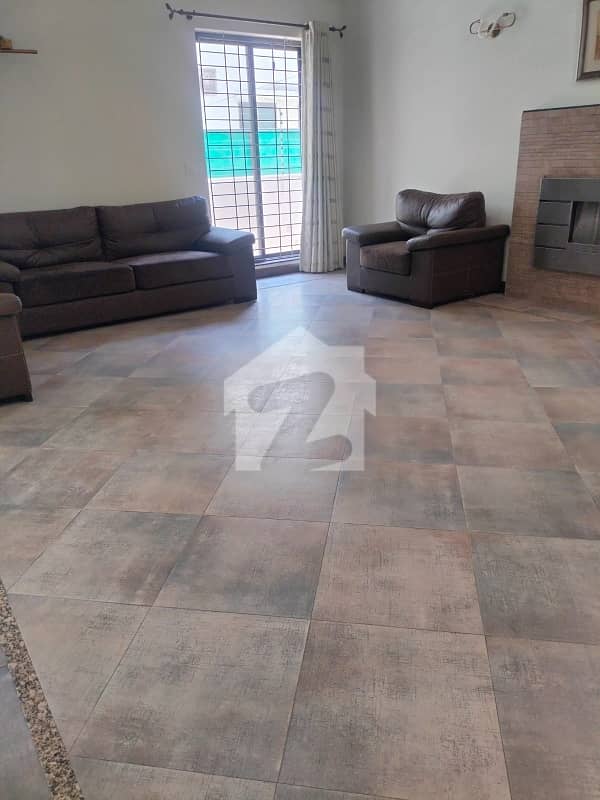 Kanal House 5 Bed With Basement Best Location Kanal House 5 Bed With Basement Best Location