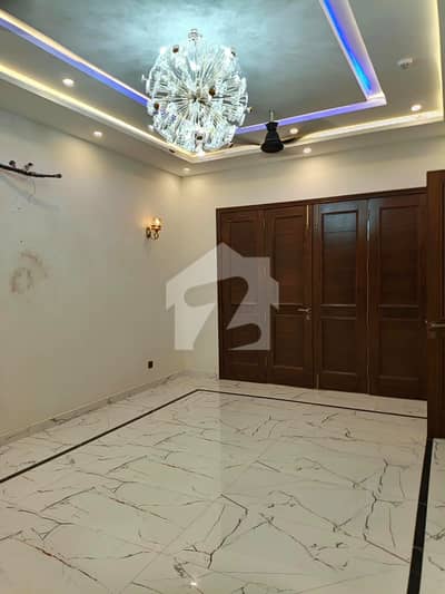ڈی ایچ اے 9 ٹاؤن ۔ بلاک اے ڈی ایچ اے 9 ٹاؤن,ڈیفنس (ڈی ایچ اے),لاہور میں 3 کمروں کا 5 مرلہ مکان 1.15 لاکھ میں کرایہ پر دستیاب ہے۔ ڈی ایچ اے 9 ٹاؤن ۔ بلاک اے ڈی ایچ اے 9 ٹاؤن,ڈیفنس (ڈی ایچ اے),لاہور میں 3 کمروں کا 5 مرلہ مکان 1.15 لاکھ میں کرایہ پر دستیاب ہے۔