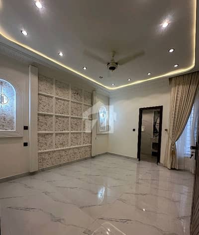 Good Location 5 Marla House For Grabs In Eminabad More