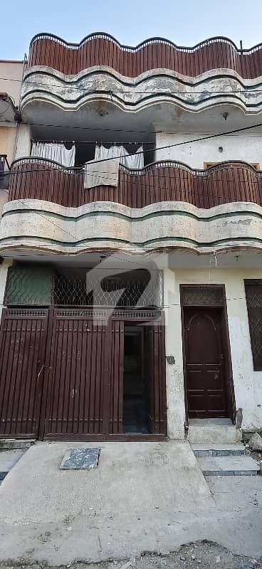 حیات آباد فیز 6 حیات آباد,پشاور میں 3 کمروں کا 3 مرلہ زیریں پورشن 30.0 ہزار میں کرایہ پر دستیاب ہے۔ حیات آباد فیز 6 حیات آباد,پشاور میں 3 کمروں کا 3 مرلہ زیریں پورشن 30.0 ہزار میں کرایہ پر دستیاب ہے۔