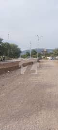 8 8