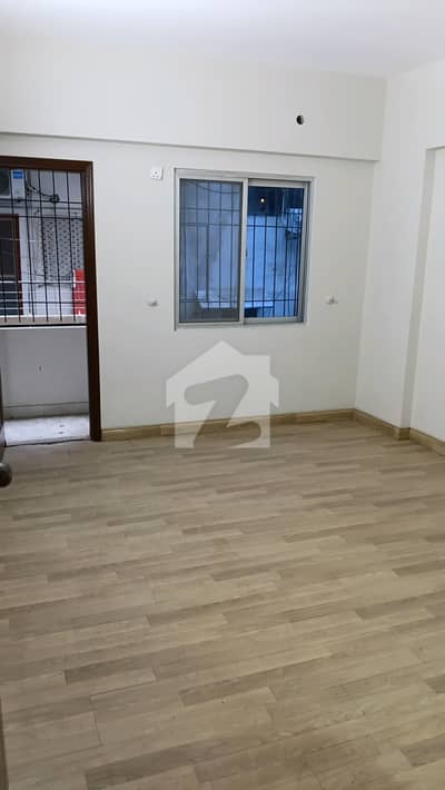 3 bed drawing dining 1650 sq feet for sale badar commercial dha phase 5 Karachi