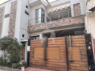 شالیمار کالونی ملتان میں 4 کمروں کا 6 مرلہ مکان 1.45 کروڑ میں برائے فروخت۔ شالیمار کالونی ملتان میں 4 کمروں کا 6 مرلہ مکان 1.45 کروڑ میں برائے فروخت۔