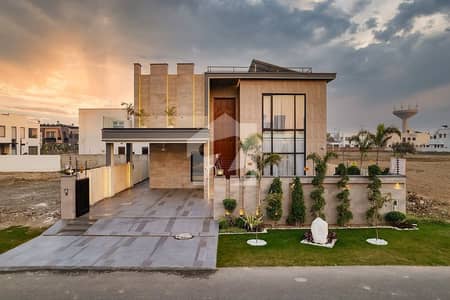 ڈی ایچ اے فیز 7 ڈی ایچ اے ڈیفینس,لاہور میں 5 کمروں کا 1 کنال مکان 8.24 کروڑ میں برائے فروخت۔ ڈی ایچ اے فیز 7 ڈی ایچ اے ڈیفینس,لاہور میں 5 کمروں کا 1 کنال مکان 8.24 کروڑ میں برائے فروخت۔