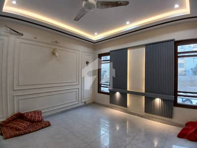 ڈی ایچ اے فیز 7 ایکسٹینشن ڈی ایچ اے ڈیفینس,کراچی میں 4 کمروں کا 5 مرلہ مکان 2.1 لاکھ میں کرایہ پر دستیاب ہے۔ ڈی ایچ اے فیز 7 ایکسٹینشن ڈی ایچ اے ڈیفینس,کراچی میں 4 کمروں کا 5 مرلہ مکان 2.1 لاکھ میں کرایہ پر دستیاب ہے۔