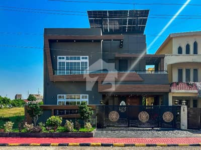 Designer House 10 Marla With Solar Designer House 10 Marla With Solar