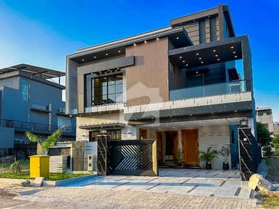 Elegant Designer House With Registry Elegant Designer House With Registry