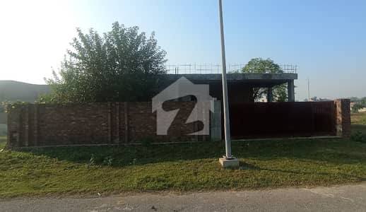 DHA PHASE 7 Z2 BLOCK 1KANAL GREY STRUCTURE FOR SALE