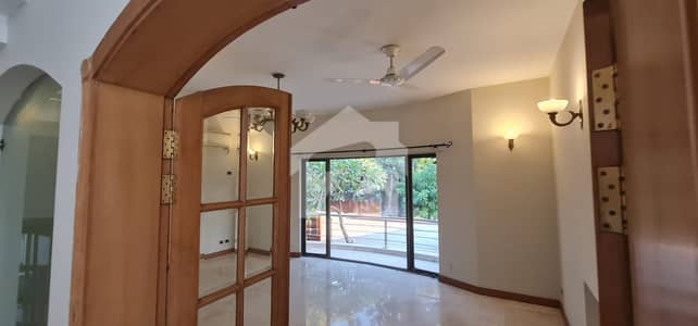 F-11/3: 500 Yards Designer House, Handsome Basement, 5 Bedrooms, 100% Solar Powered, Excellent Parking, Rent: Rs. 700,000/- per month F-11/3: 500 Yards Designer House, Handsome Basement, 5 Bedrooms, 100% Solar Powered, Excellent Parking, Rent: Rs. 700,000/- per month