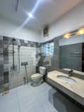 25 25