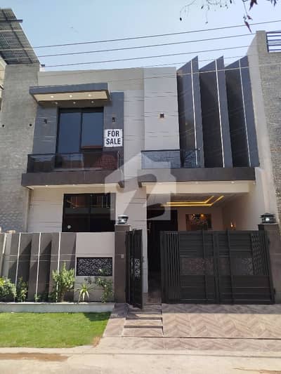 Brand New Ultra Modern 5 Marla Luxury Designer House | Elegant & Stunning Architecture