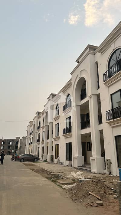Ready To Buy A Flat 5 Marla In Lahore