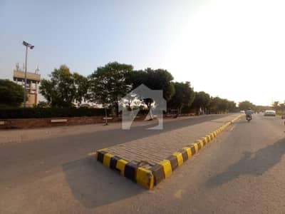 ڈی ایچ اے 9 ٹاؤن ۔ بلاک ڈی ڈی ایچ اے 9 ٹاؤن,ڈیفنس (ڈی ایچ اے),لاہور میں 6 مرلہ رہائشی پلاٹ 1.6 کروڑ میں برائے فروخت۔