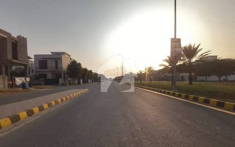 ڈی ایچ اے 9 ٹاؤن ۔ بلاک بی ڈی ایچ اے 9 ٹاؤن,ڈیفنس (ڈی ایچ اے),لاہور میں 10 مرلہ رہائشی پلاٹ 2.95 کروڑ میں برائے فروخت۔ ڈی ایچ اے 9 ٹاؤن ۔ بلاک بی ڈی ایچ اے 9 ٹاؤن,ڈیفنس (ڈی ایچ اے),لاہور میں 10 مرلہ رہائشی پلاٹ 2.95 کروڑ میں برائے فروخت۔