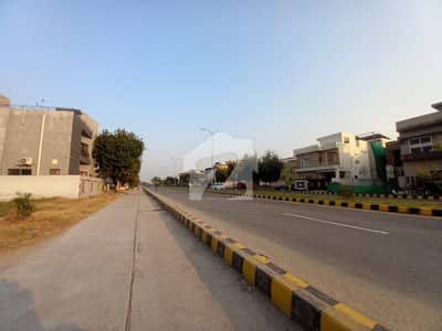 ڈی ایچ اے 9 ٹاؤن ۔ بلاک سی ڈی ایچ اے 9 ٹاؤن,ڈیفنس (ڈی ایچ اے),لاہور میں 5 مرلہ رہائشی پلاٹ 1.65 کروڑ میں برائے فروخت۔ ڈی ایچ اے 9 ٹاؤن ۔ بلاک سی ڈی ایچ اے 9 ٹاؤن,ڈیفنس (ڈی ایچ اے),لاہور میں 5 مرلہ رہائشی پلاٹ 1.65 کروڑ میں برائے فروخت۔