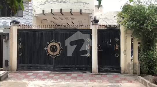 شاہ رُکنِِ عالم کالونی ۔ بلاک جی شاہ رُکنِ عالم کالونی,ملتان میں 4 کمروں کا 1 کنال مکان 3.5 کروڑ میں برائے فروخت۔
