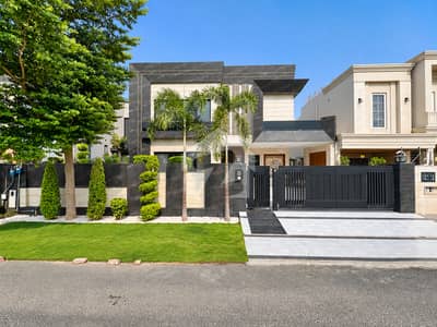 Owner Built One Kanal Modern Luxury Solid Bungalow Available For Rent Very Close From Broadway