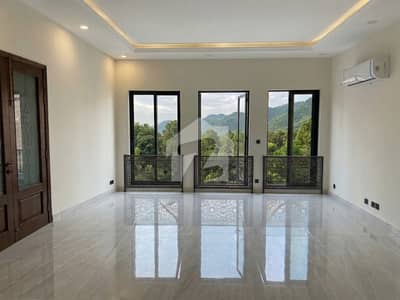 Brand New Luxury 7 Bedroom Designer House For Rent
