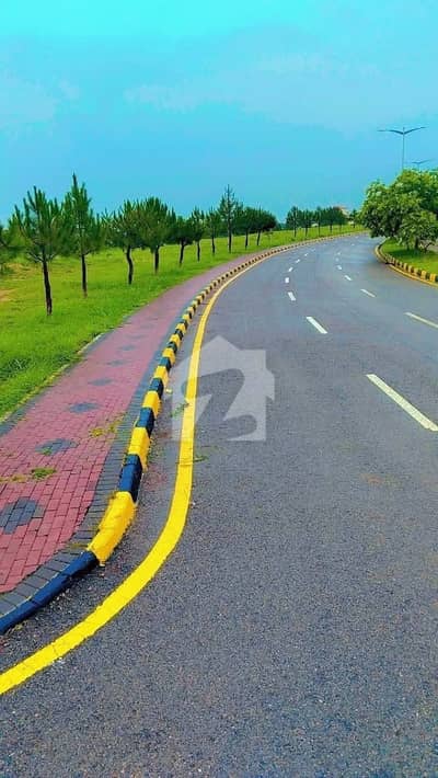ایم پی سی ایچ ایس ۔ ملٹی گارڈنز بی ۔ 17,اسلام آباد میں 7 مرلہ رہائشی پلاٹ 55.0 لاکھ میں برائے فروخت۔