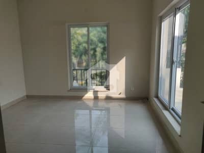 Upper Portion For Rent - 4 Bed, Sun Face, Wide Road, Rent 1.80 Lac