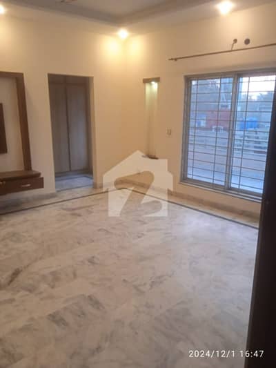 14 Marla well maintained house for sale in Lahore Cantt
