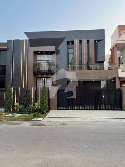 10 Marla Modern House for Sale | Prime Location | Near to Dolmen & Penta Square | DHA Phase 5 Lahore