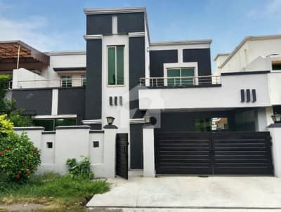 10 MARLA 3 BEDROOMS SD HOUSE AVAILABLE FOR SALE 10 MARLA 3 BEDROOMS SD HOUSE AVAILABLE FOR SALE