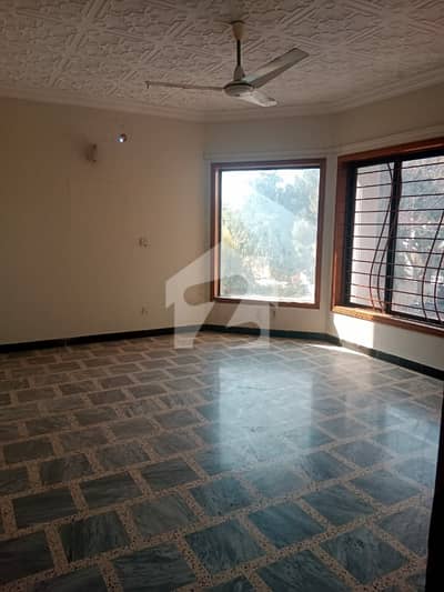 Upper Portion For Rent - 3 Bed, 3 Bedroom, DD , TV Lounge, Kitchen, Sun Face, Wide Road,