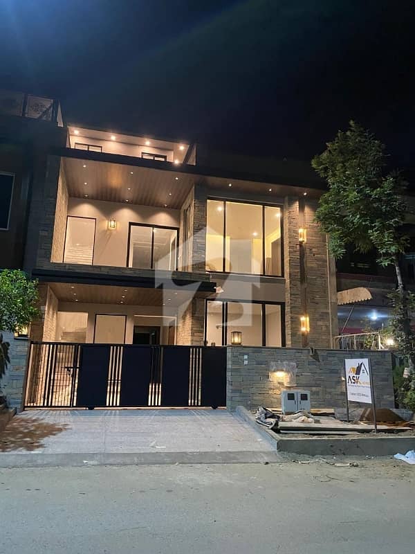 F-11 Brand New House Available For Sale F-11 Brand New House Available For Sale