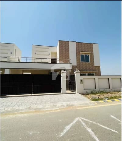 350 Sq Yards Well Maitianed Banglow Avialabke For Sell In Falcon Co Operative Housing Society Malir At Very Prime Prime Location.  Oroginla Pics Can Be Provided On Demand