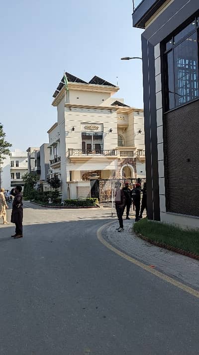 18 Marla Corner Plot For Sale in Etihad Town Phase 1 Raiwind Road Lahore