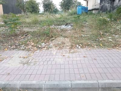 DHA Phase 1 Sector F Prime Location Commercial Plot For Sale